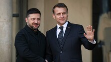 Macron, Starmer a Zelenskyj podpísali dohodu o bezpečnostných zárukách pre Ukrajinu, počíta aj s nasadením vojakov