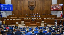 Poslanci by mali tento rok stráviť v parlamente minimálne 67 dní. V pláne je menej riadnych schôdzí ako minulé roky