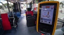 Zľavy z pokuty za cestovanie v MHD bez lístka: Dopravný podnik Bratislava chce motivovať k nákupu dlhodobých električeniek