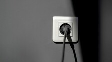 Zásadná zmena v účtovaní elektriny pre domácnosti: Jej cena bude závisieť od času, kedy sa bude využívať