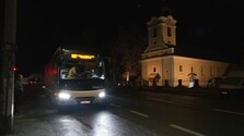 Priame autobusové spojenie medzi Lučencom a Budapešťou po rokoch obnovili, má pomôcť doprave aj rozvoju regiónu