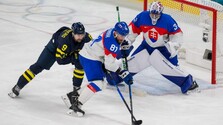 Sledujte NAŽIVO: Švédi udierajú tretíkrát a Slováci musia opäť doťahovať