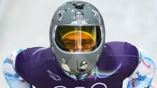 Ukrajinského skeletonistu vylúčili zo ZOH 2026. Dôvodom je prilba, ktorou si chcel uctiť padlých krajanov
