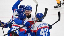 Sen slovenských hokejistov stále pokračuje: Nálada v kabíne je skvelá, pred duelom s USA majú hráči extra motiváciu