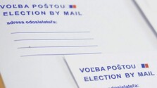 Návrh je už pripravený: Voľbu poštou zo zahraničia chce vláda zrušiť. Ľudia začali spisovať petíciu