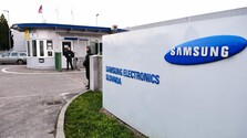 Samsung podľa premiéra Fica prehodnocuje výrobné kapacity. Ovplyvniť by to mohlo aj závod v Galante