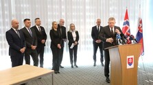 Vláda chce obnoviť výrobu v hlinikárni Slovalco v roku 2027. Premiér podpísal memorandum o podpore reštartu