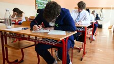 Maturita zo slovenčiny: Študenti dostali na výber tieto štyri slohové témy