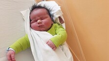 V prešovskej nemocnici sa narodil druhý najväčší novorodenec na Slovensku. Malý Martinko vážil viac ako šesť kilogramov