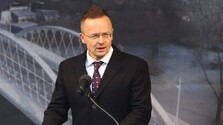 Na sociálnych sieťach sa šíri uniknutá nahrávka, v ktorej P. Szijjártó hovorí, že „Maďarsko treba udržať mimo EÚ“