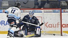 Hokejisti Nitry sú už len krok od postupu do finále, Popradu uchmatli aj druhý domáci zápas
