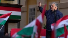Viktor Orbán ako bojovník či nositeľ korupcie: Slovenskí politici komentovali voľby v Maďarsku