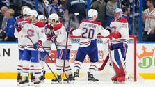 NHL: Slafkovského Montreal je o krok bližšie k postupu. Philadelphia ukončila sezónu Pittsburghu