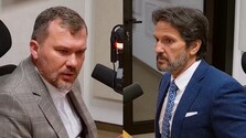 Zrýchlený vstup Ukrajiny do EÚ je hazard, tvrdí V. Karas. Kyjev má podľa R. Kaliňáka malý záujem prispôsobiť sa normám