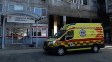 Lekár, ktorý ordinoval pod vplyvom drog, sa dnes venuje estetickej medicíne. Zariadenie nemá potrebné povolenia