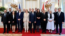 Maďarský prezident vymenoval novú vládu. Magyar predstavil jej priority a ukázal v akom prepychu žili predchodcovia