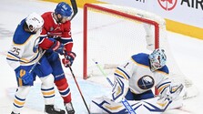 NHL: Slafkovského asistencia Montrealu nestačila, Buffalo vyrovnalo sériu na 2:2
