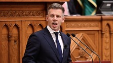 Péter Magyar pri prvom prejave obvinil prezidenta z mlčania pri kauzách Orbánovej éry a žiadal jeho demisiu