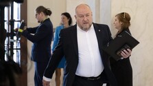 SNS chce prorastové opatrenia podrobiť kritike: Spoločne s R. Huliakom nesúhlasí s rušením rekreačných poukazov