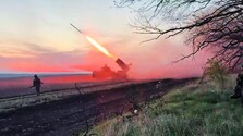 Rusko čelí problémom na fronte aj v ekonomike, môže sa však uchýliť k útoku na členskú krajinu NATO, varujú experti