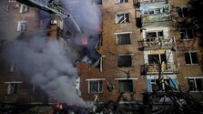 Rusko a Ukrajina si zostrelili viac ako tri stovky dronov. Po nálete na ukrajinský internát sa zranilo najmenej 35 ľudí