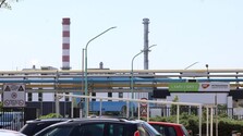 V závode spoločnosti MOL došlo k explózii. Vyžiadala si jednu obeť