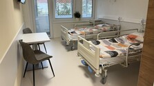 Stabilizačný príspevok má udržať sestry v nemocniciach, problém však majú ambulancie