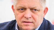 Fico odmieta manželstvá rovnakého pohlavia uzavreté v zahraničí, žiada predpis k ústave