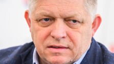 Fico odmieta manželstvá rovnakého pohlavia uzavreté v zahraničí, žiada predpis k ústave