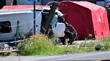 Na severe Belgicka sa zrazil vlak so školským autobusom, viacero ľudí zomrelo