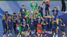 Futbalisti PSG obhájili po dramatickom finále trofej Ligy majstrov. Arsenal porazili v penaltovom rozstrele