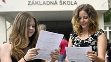 Tisíce žiakov a rodičov čakajú na výsledky prijímačiek v ePrihláškach. Systém nestíha nápor záujemcov