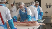 Záujem o nedostatkové odbory rastie. Školy však pre určené kvóty nemôžu prijímať viac žiakov