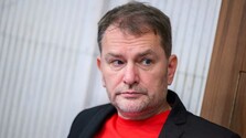 Ak chce opozícia poraziť súčasnú vládu, musí spolupracovať s Matovičom, naznačujú to čísla z prieskumov