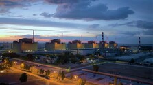 Pri Rusmi okupovanej Záporožskej jadrovej elektrárni platí dočasné prímerie kvôli opravám, uviedla atómová agentúra