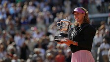 Ruska Andrejevová získala premiérový grandslamový titul. Suverénne zdolala Poľku Chwalinskú