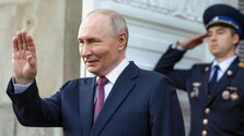 Rusko nemá záujem zaútočiť na členské štáty NATO, vyhlásil Putin. Prekvapuje ho, že niektorí Európania tomu veria