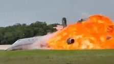 VIDEO: Lietadlo v Karibiku havarovalo pri núdzovom pristátí, v plameňoch zahynuli obaja piloti