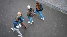 Mladí nezamestnaní stoja krajinu milióny eur ročne. Kraje to môžu zmeniť, uvádza Rada mládeže Slovenska
