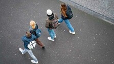 Mladí nezamestnaní stoja krajinu milióny eur ročne. Kraje to môžu zmeniť, uvádza Rada mládeže Slovenska