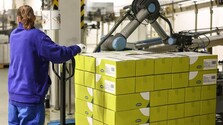 V konkurencieschopnosti zaostávame za susednými krajinami. Odborníci vidia problém vo verejných financiách, premiér v EÚ