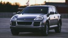 Hovorí sa o ukončení výroby modelu Porsche Cayenne na Slovensku. Automobilka to nekomentuje