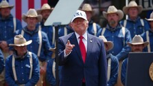 Trumpovi sa v Bielom dome darí. Vlani si na kryptomenových projektoch prilepšil o viac ako miliardu dolárov