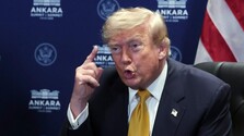 Donald Trump ostro skritizoval spojencov NATO. S Alianciou nie je spokojný v súvislosti s Grónskom a Iránom
