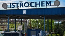 Štát sanáciu Istrochemu financovať zatiaľ nemusí. Kto za vyčistenie areálu napokon zaplatí, ostáva nevyriešené