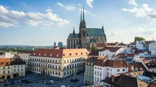 V Česku študuje 22-tisíc Slovákov, prijatie na školu je len prvý krok, najväčší výdavok predstavuje bývanie
