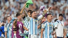 VIDEO: Švajčiarski futbalisti vo štvrťfinále odolávali aj v oslabení, Argentína rozhodla v predĺžení