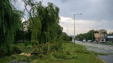 Stredné Slovensko zasiahla energetická kalamita. Extrémne počasie pripravilo o elektrinu vyše 20-tisíc domácností