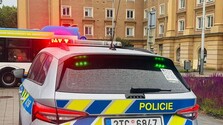 Streľba v Prahe: Policajti po príchode na miesto našli mŕtve telo ženy
