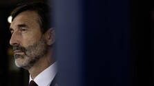 J. Blanár odmieta tvrdenia o členstve SR v koalícii ochotných. Francúzsku ambasádu žiada o vysvetlenie